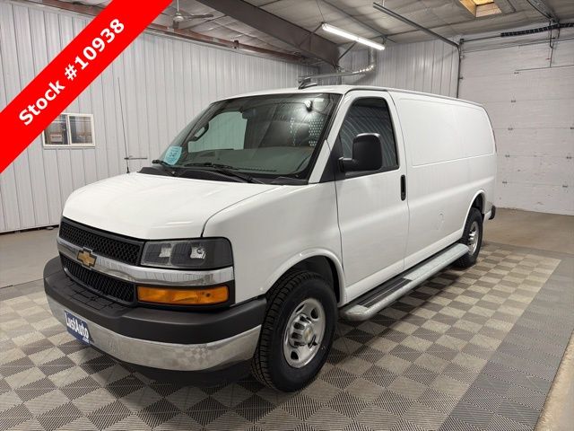 2024 Chevrolet Express Cargo 2500 RWD