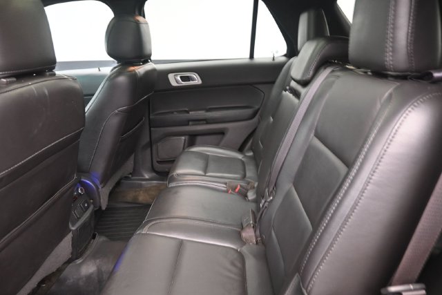 Used 2014 Silver Ford Limited image 19