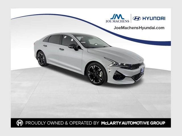 Wolf Gray 2022 Kia K5 Sedan Front-Wheel Drive 8-Speed Automatic