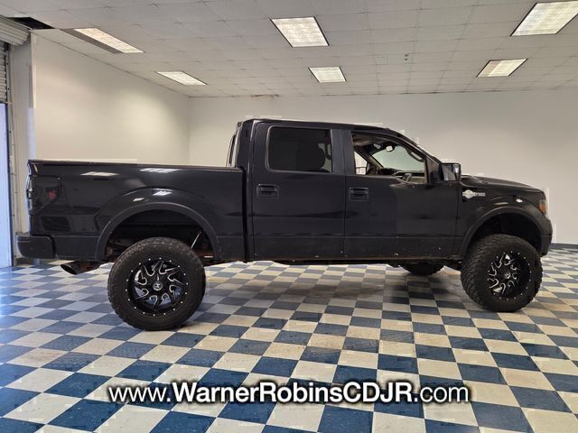 Used 2010 Black Ford Lariat image 9