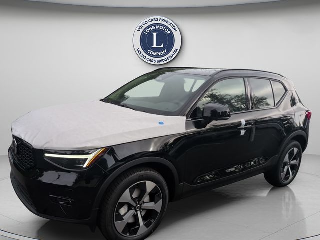 Onyx Black 2026 Volvo XC40 SUV / Crossover All-Wheel Drive Automatic