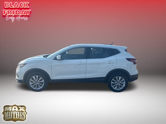 2022 Nissan Rogue Sport S 4