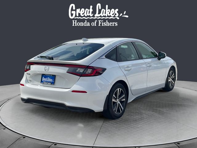 View vehicle photo 5