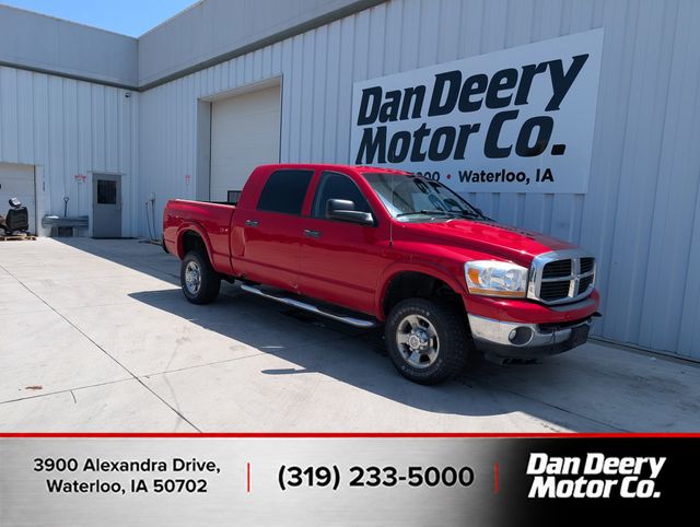  2006 Dodge RAM 2500 SLT Mega Cab 4WD   