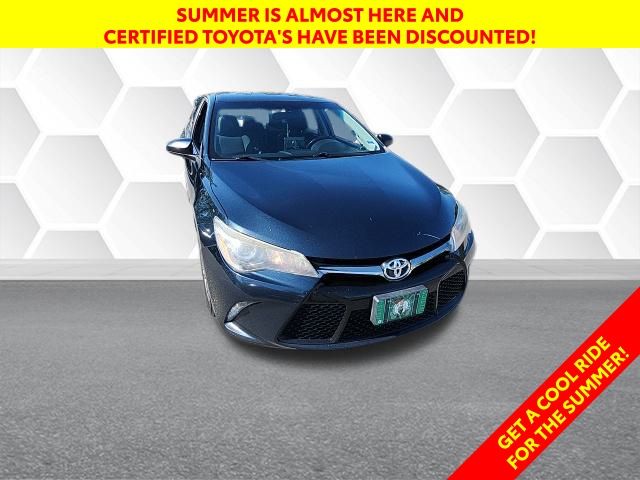2017 Toyota Camry SE photo
