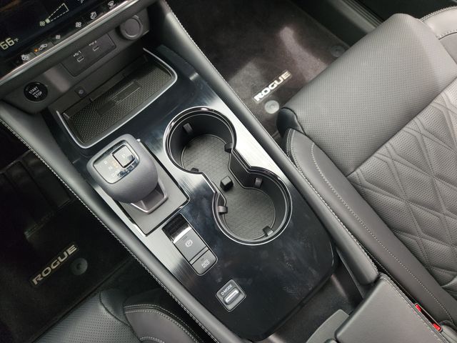 Used 2025 Nissan Rogue SUV