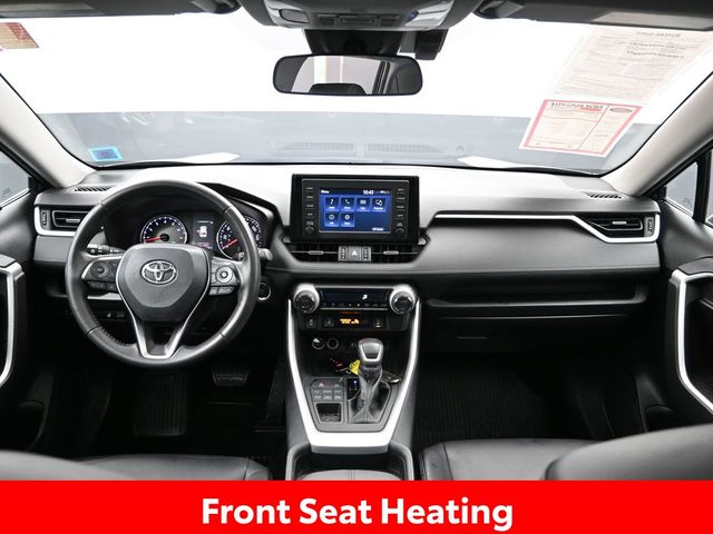 2019 Toyota RAV4 XLE Premium 13