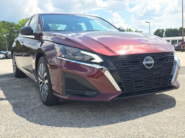 2025 Nissan Altima 2.5 SV:B02428