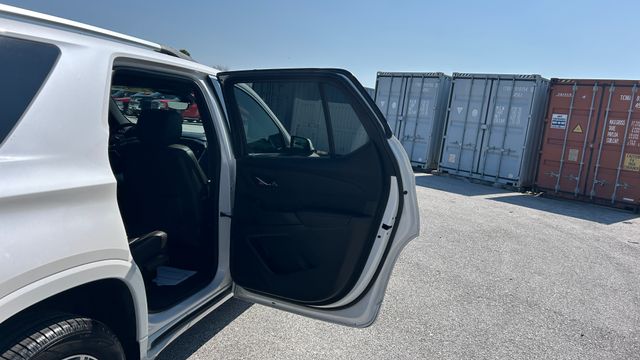 Used 2023 Chevrolet Traverse SUV