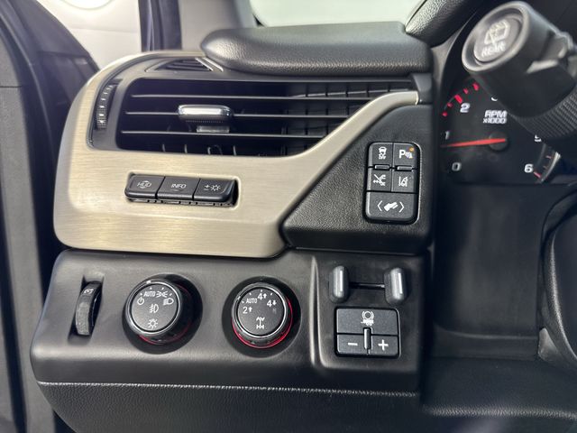2015 GMC Yukon Denali photo