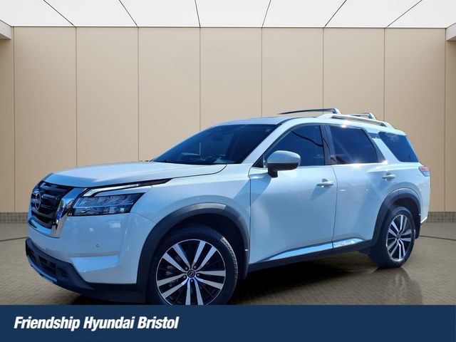 Pearl White Tricoat 2024 Nissan Pathfinder SUV / Crossover All-Wheel Drive 9-Speed Automatic