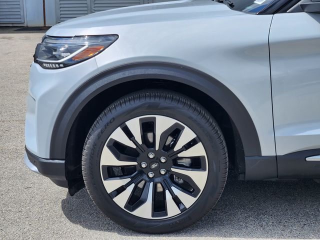 Used 2025 Ford Explorer SUV