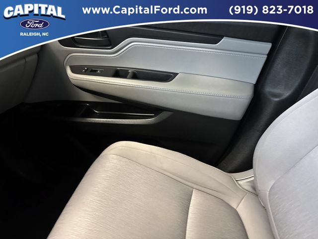 Used 2020  Honda EX image 28