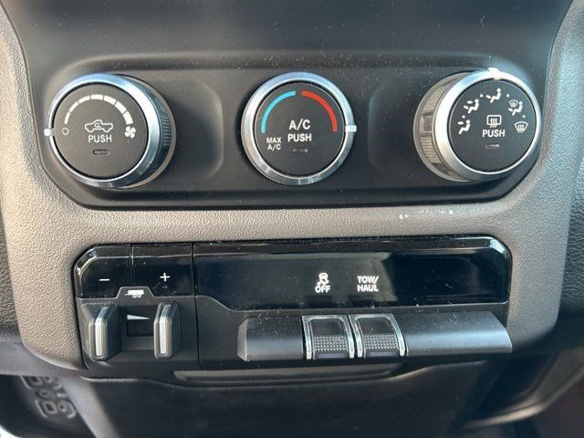 2019 RAM 1500 Big Horn/Lone Star photo
