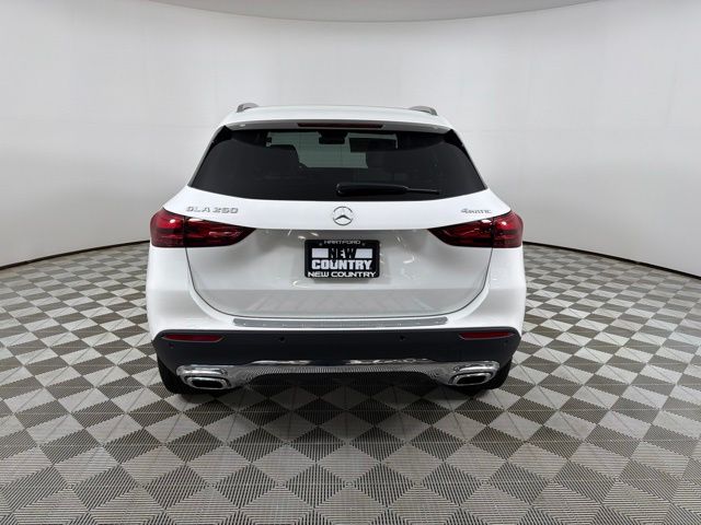 New 2026  Mercedes-Benz GLA 250 image 6