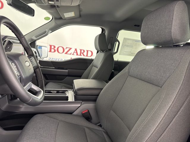2025 Oxford White Ford F-150 XLT 4X4 Truck