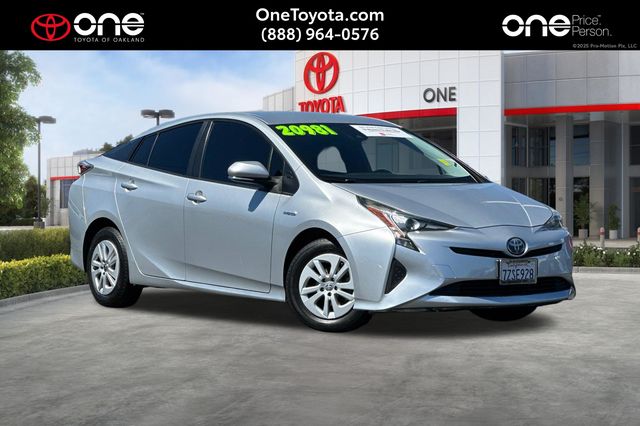 Classic Silver Metallic 2017 Toyota Prius Hatchback Front-Wheel Drive Continuously Variable Transmission