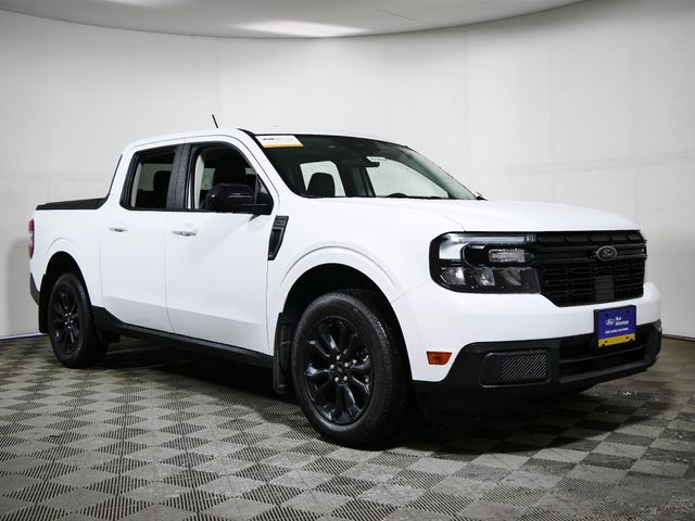 Oxford White 2024 Ford Maverick Lariat SuperCrew AWD Pickup Truck All-Wheel Drive 8-Speed Automatic