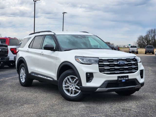 2025 Ford Explorer Active photo