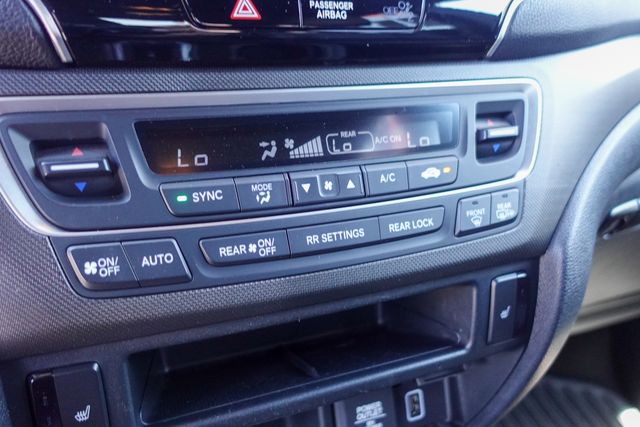 used 2022 Honda Pilot car, priced at $29,000