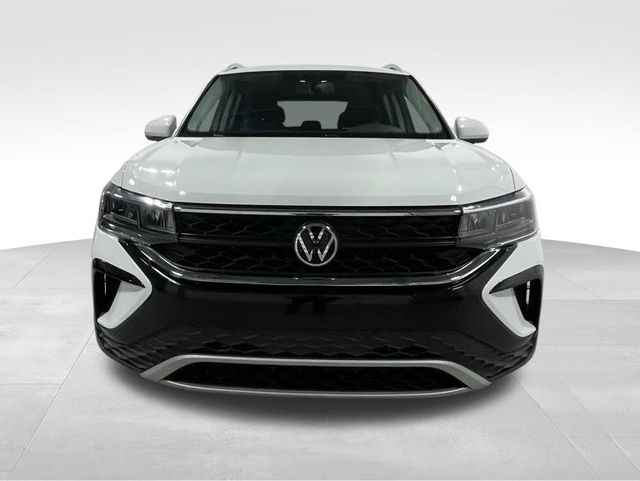 2022 Volkswagen Taos 1.5T SE photo