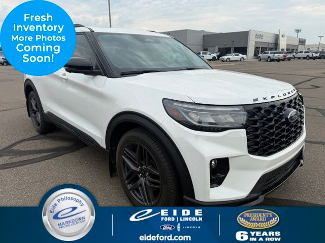 Star White Metallic TC 2025 Ford Explorer SUV / Crossover All-Wheel Drive Automatic