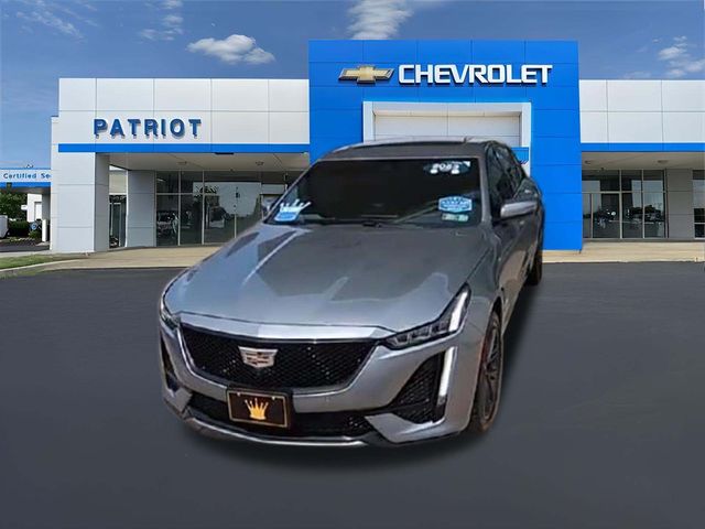 View vehicle photo 5