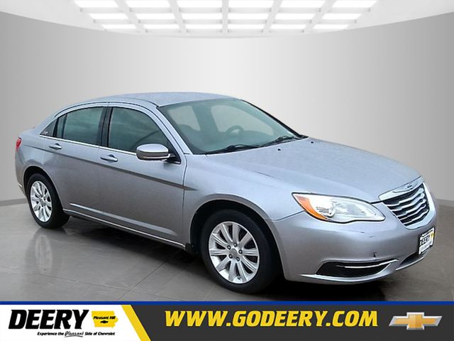 Billet Silver Metallic Clearcoat 2013 Chrysler 200 Sedan Front-Wheel Drive 6-Speed Automatic