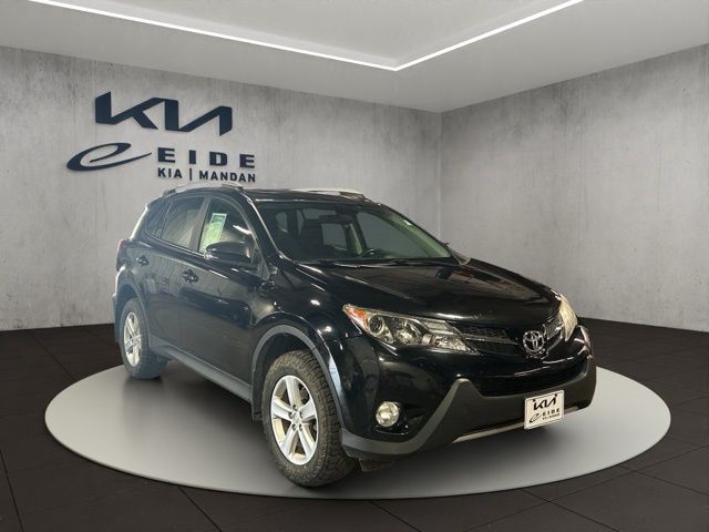  2013 Toyota RAV4 XLE AWD   