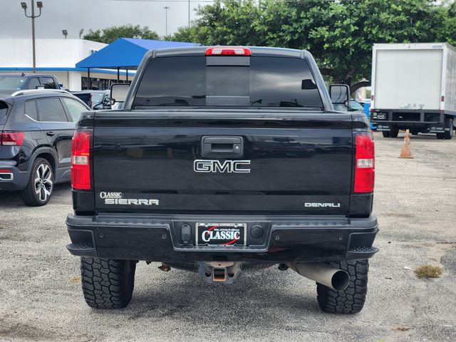 2017 GMC Sierra 2500HD Denali - 5