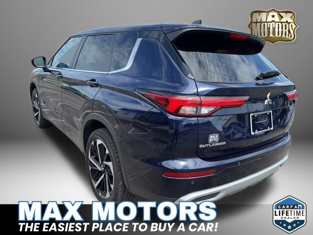 2023 Mitsubishi Outlander SE 6