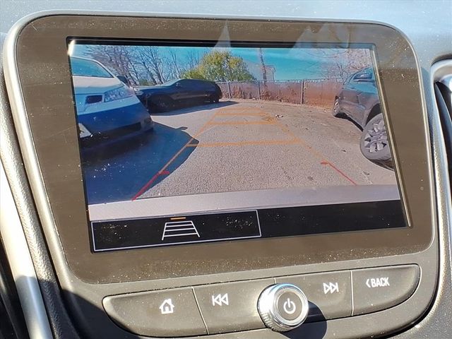 2023 Chevrolet Malibu - Image 17