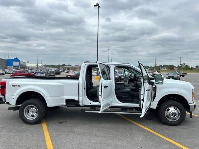 2024 Ford F-350SD XLT 10