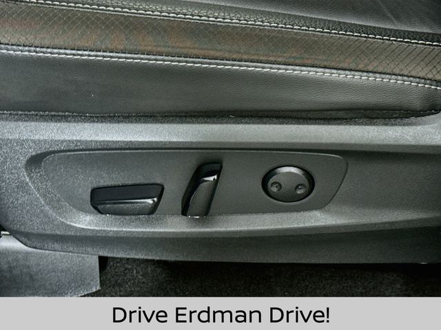 Used 2025 Nissan Pathfinder SUV