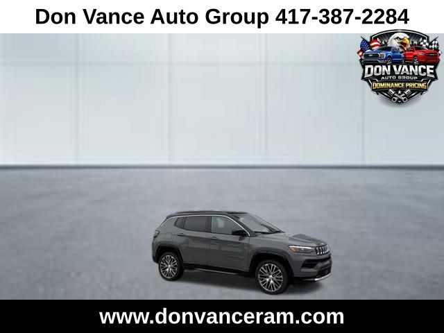 Sting-Gray Clearcoat 2024 Jeep Compass Limited 4WD SUV / Crossover Four-Wheel Drive 8-Speed Automatic