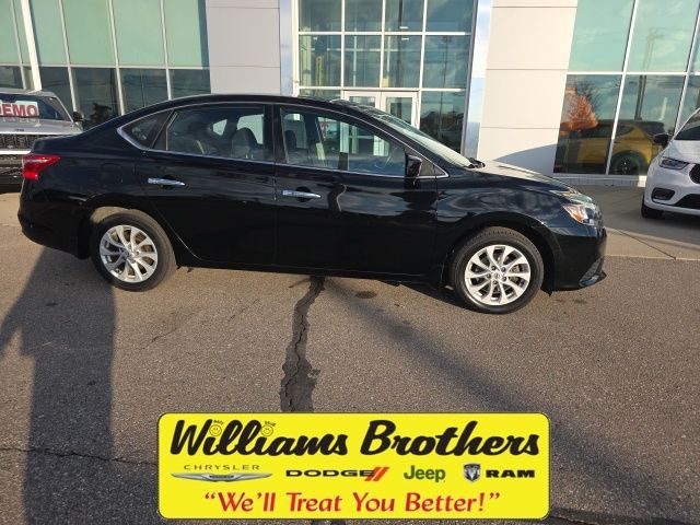 2019 Nissan Sentra SV - Super Black exterior view 4