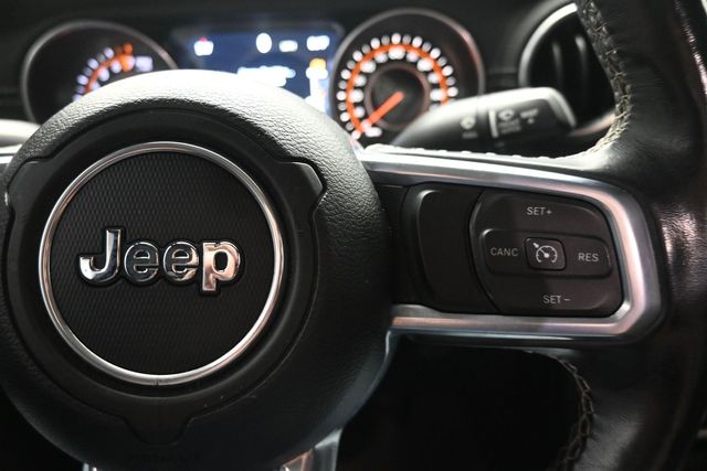 Used 2020 Black Jeep Overland image 25