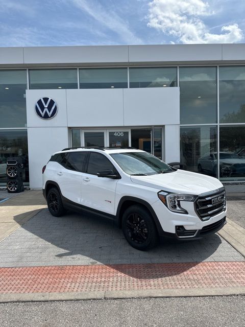 Summit White 2022 GMC Terrain AT4 AWD SUV / Crossover All-Wheel Drive 9-Speed Automatic