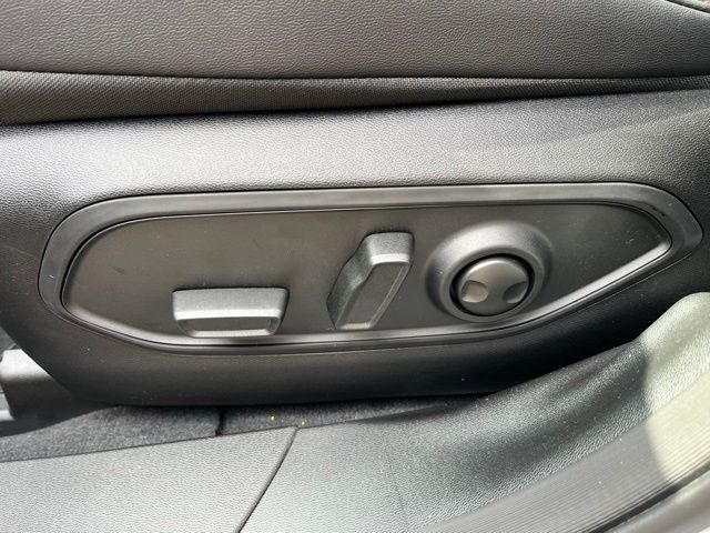 New 2026 Jeep Cherokee Limited For Sale in Highland, IN