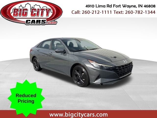 2023 Hyundai Elantra SEL FWD