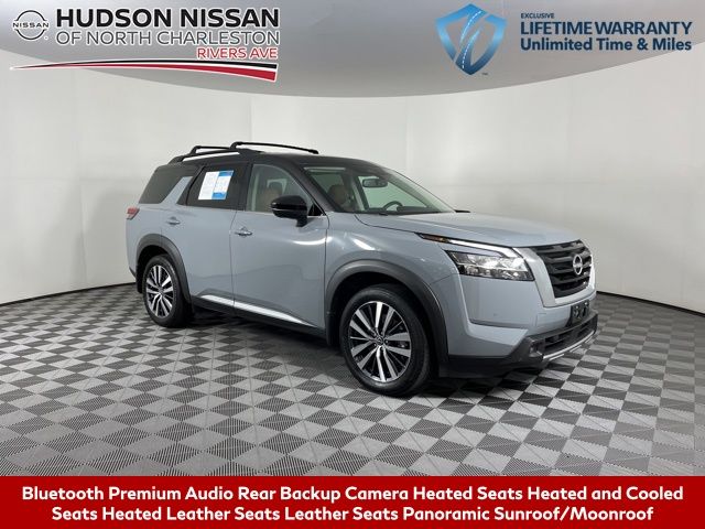 2022 Solid Gray/Super Black Nissan Pathfinder Platinum SUV
