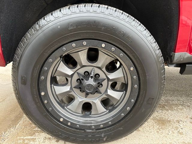 View vehicle photo 2