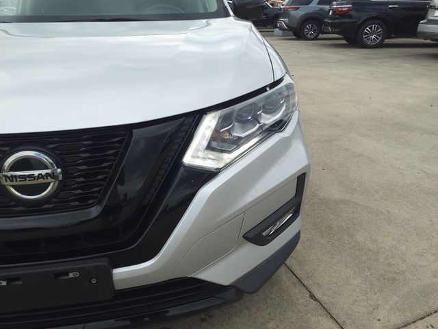 2018 Nissan Rogue SL 13