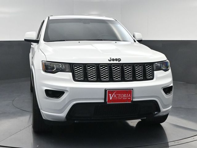 2020 Jeep Grand Cherokee Altitude White/off-white at River Oaks CDJR