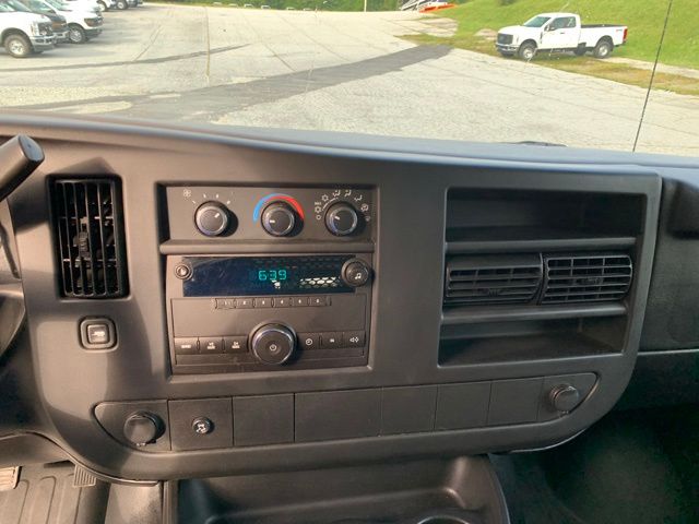 Used 2011 White Chevrolet Work Van image 30