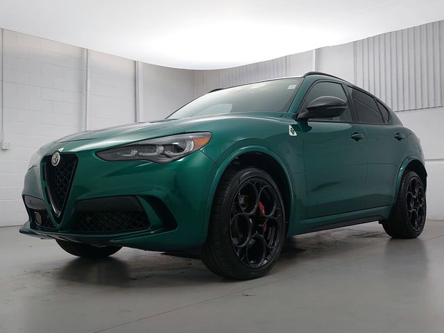 Green (Verde Fangio Metallic) 2024 Alfa Romeo Stelvio Quadrifoglio AWD SUV / Crossover All-Wheel Drive 8-Speed Automatic