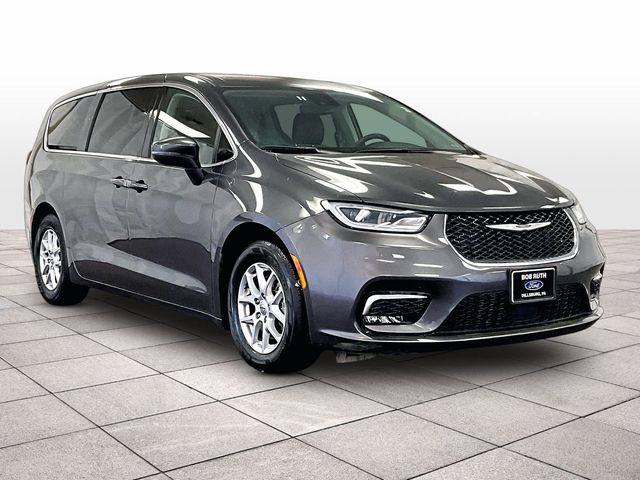 2023 Chrysler Pacifica Touring L Gray at Spitzer Acura