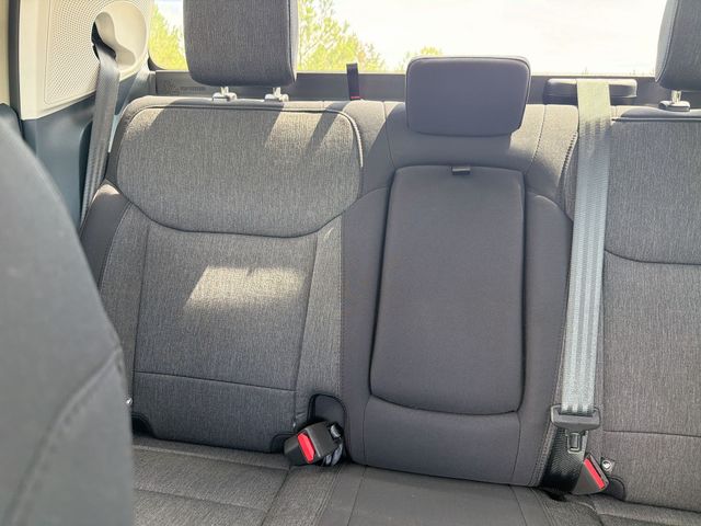 Used 2025 Beige Ford XLT image 22