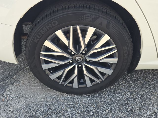 2025 Nissan Altima 2.5 SV:B02427
