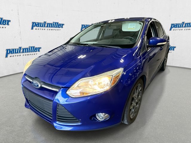 Blue 2013 Ford Focus Sedan Front-Wheel Drive 6-Speed Automatic